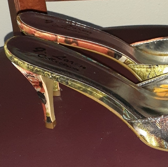 Lolita - Picture 3 of 10